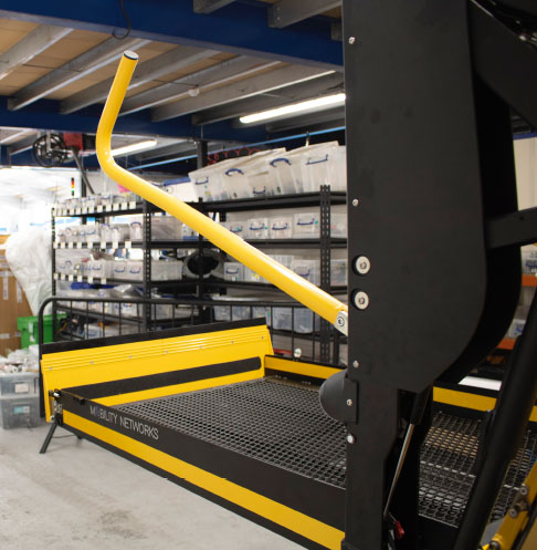 iCLASS™ FMVSS Inboard Lift | Mobility Networks