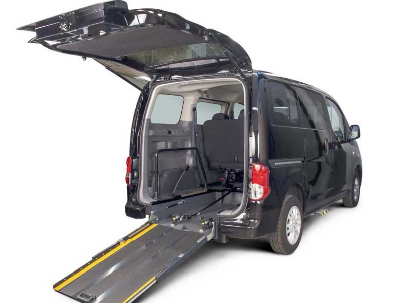 Rampa Manual para Silla de Ruedas en Nissan NV200 