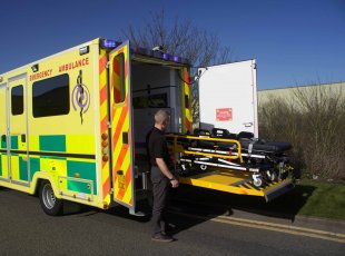 https://www.mobilitynetworksgroup.com/sites/default/files/styles/image-catalog-small/public/product/ERP%20400500%20Ambulance%20Lift/Ambulance_Lift_16.jpg?itok=77ieWDSq