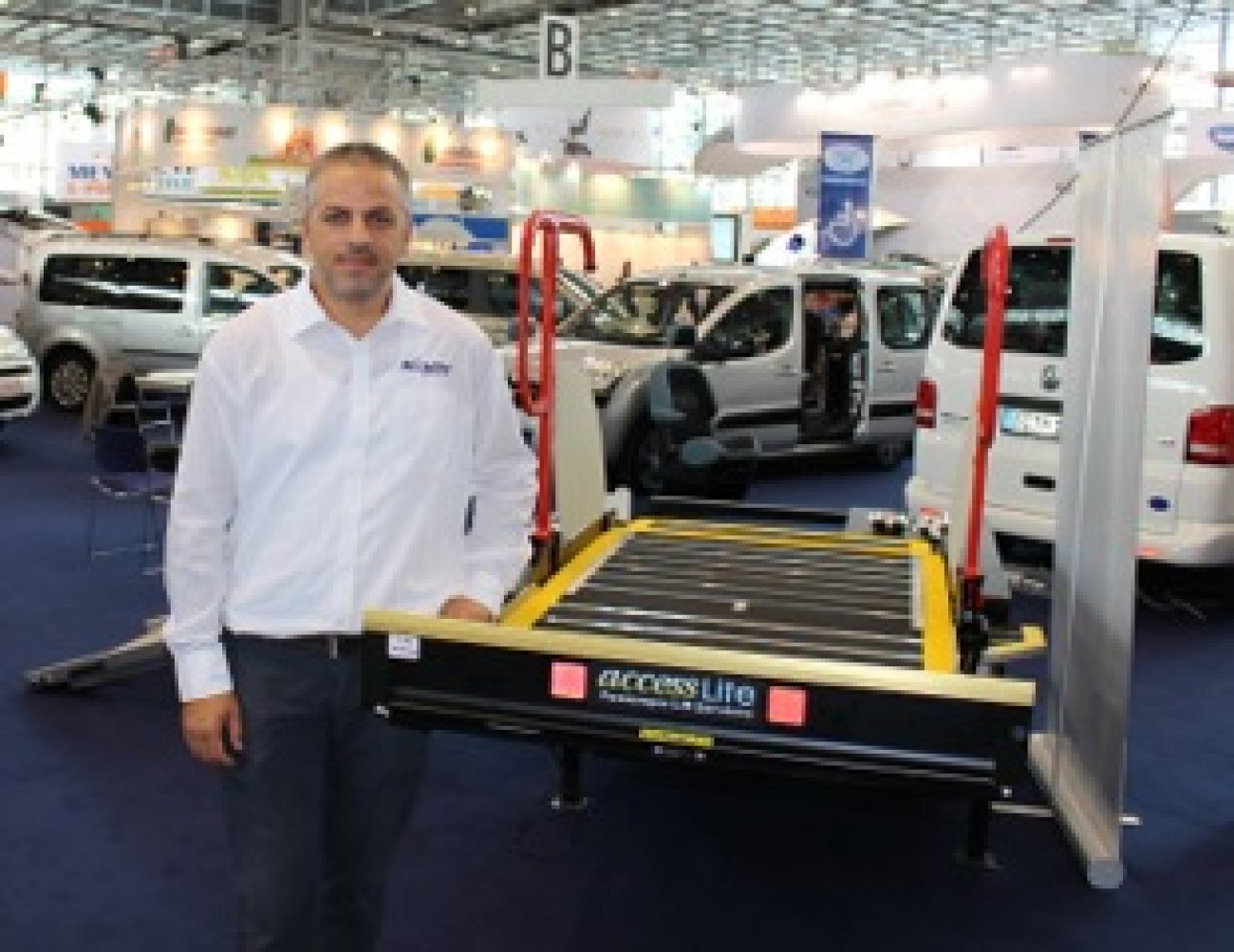 MOBILITY NETWORKS PROVIDES LAUNCHPAD FOR ULTRA-THIN VEHICLE ACCESS LIFT AND ELECTRONIC VEHICLE CONTROLS AT MOBILITY ROADSHOW