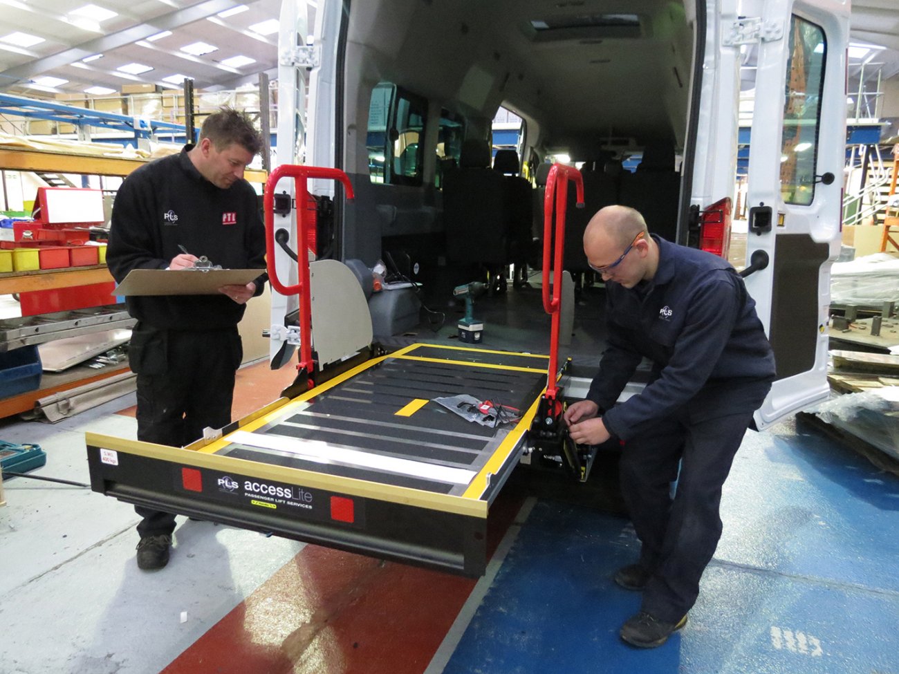 PLS lift servicing team to hold live demonstrations on Mobility Networks stand at Eurobus Expo